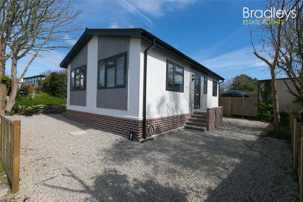 Property photo 1 of 19 Picture No. 34