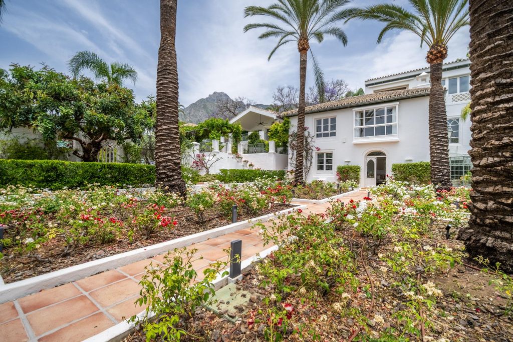 Property photo 2 of 46
