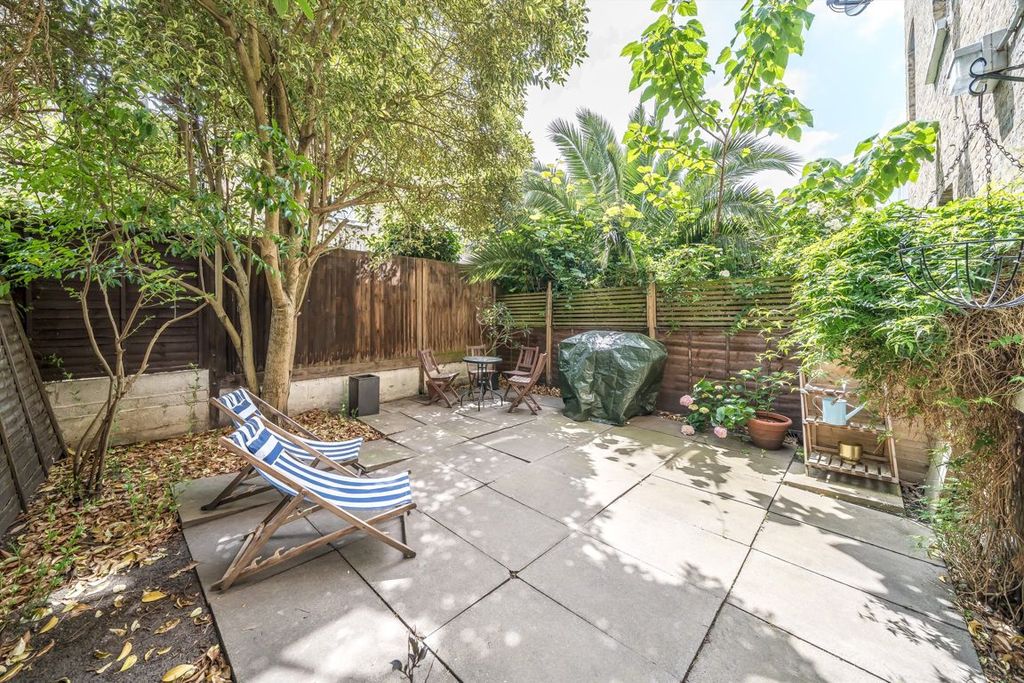 Property photo 2 of 5