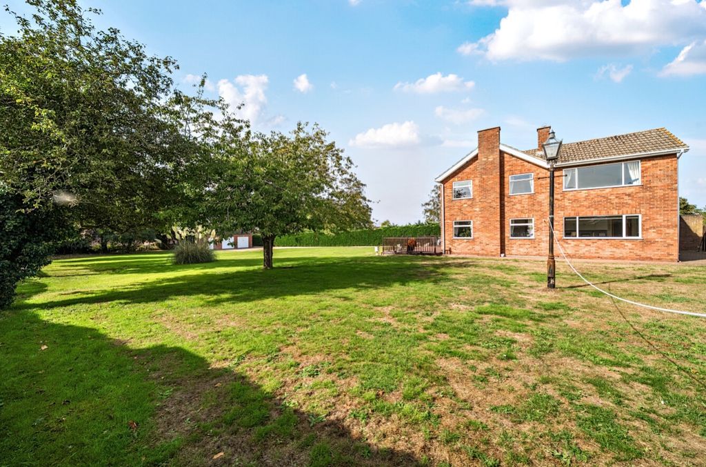 Property photo 1 of 42 1523052-19-1A0d4c85E34Bf