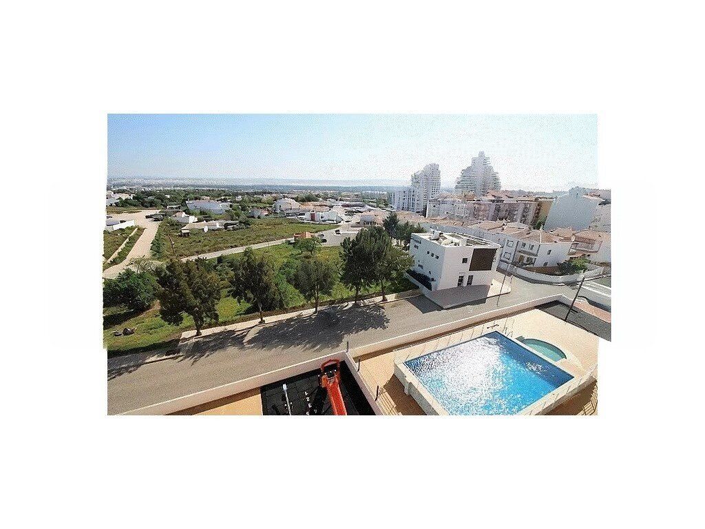 Property photo 1 of 15 Apartment With 2 Bedrooms- Armação De Pêra With Swimming Pool