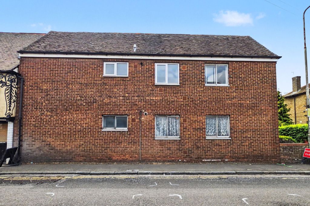 Property photo 1 of 14 5 Wheelwrights Place, High Street, Colnbrook Sl3 0Jx