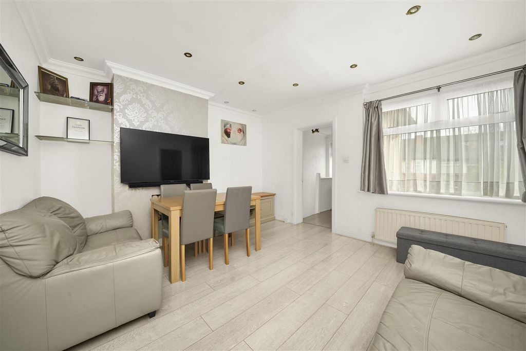 Property photo 3 of 16 Photo 21-01-2026, 14 11 11 (2).Jpg