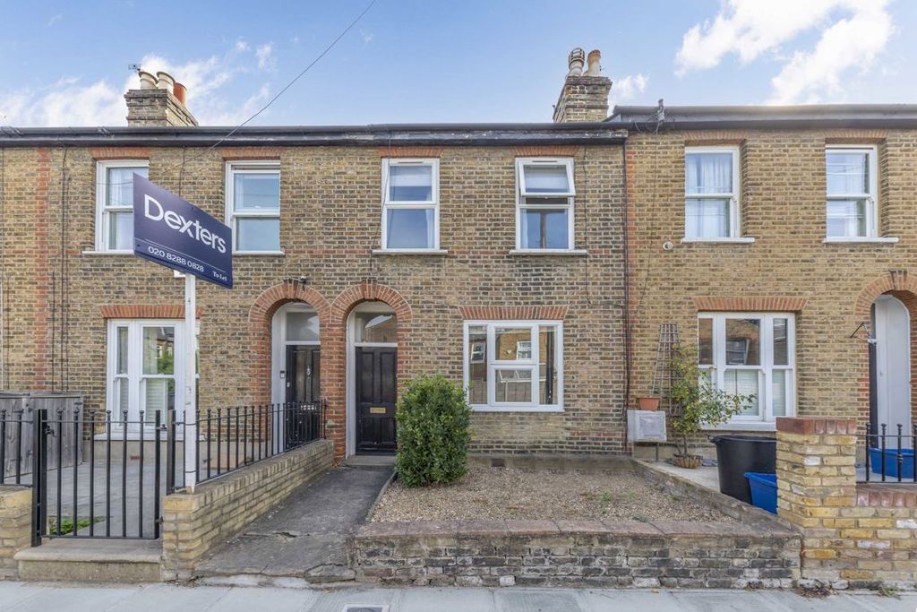 Property photo 1 of 5