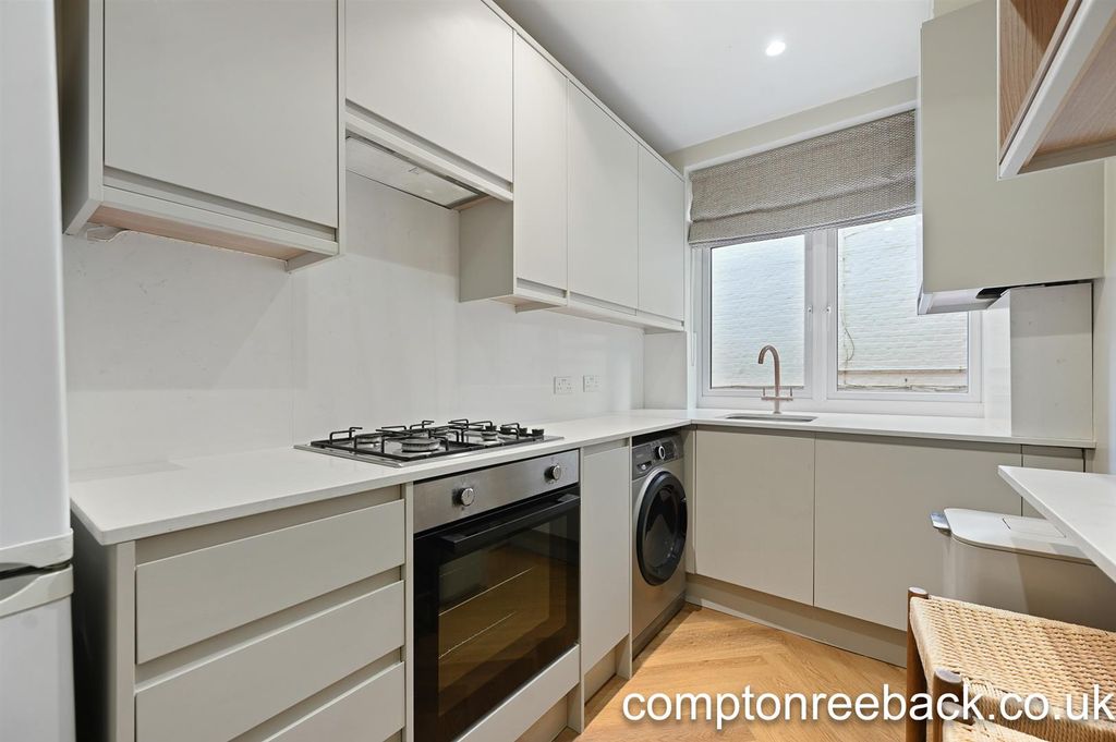 Property photo 3 of 7 Kitchen.Jpg