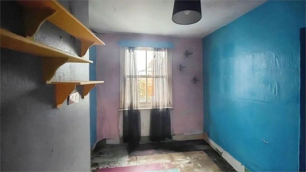 Property photo 3 of 5