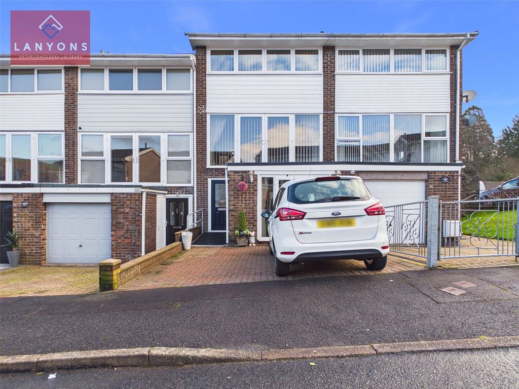 Property photo 1 of 19 Picture No. 41