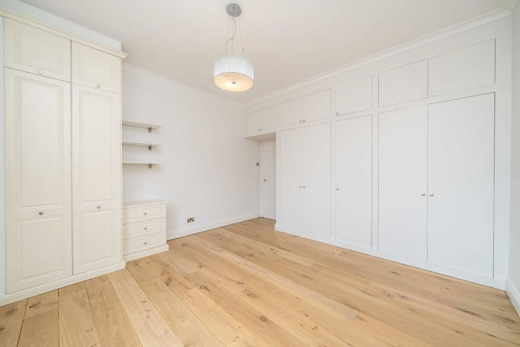 Property photo 3 of 5