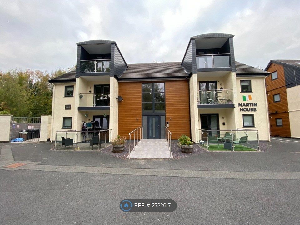 Property photo 1 of 5