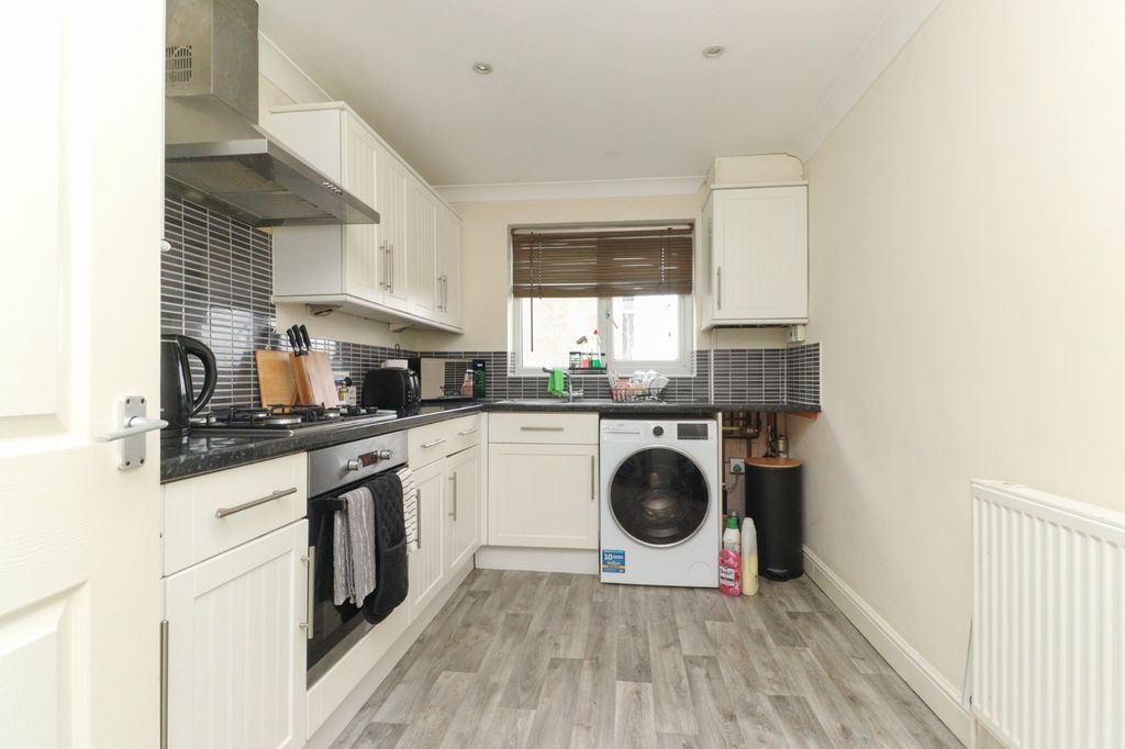 Property photo 2 of 9 Picture 2