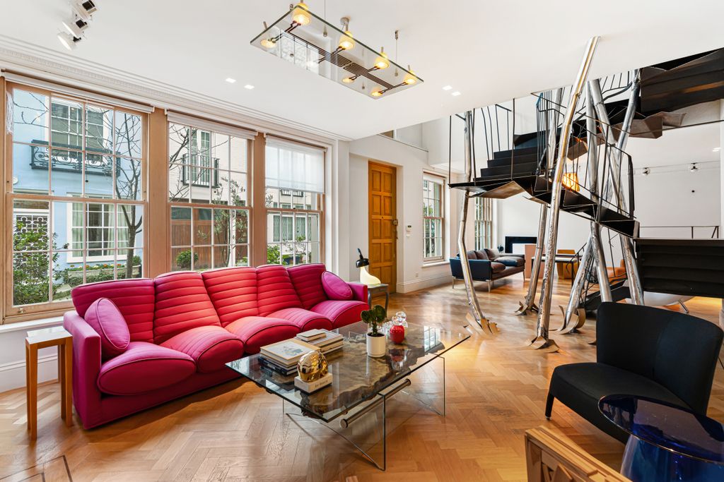 Property photo 3 of 20