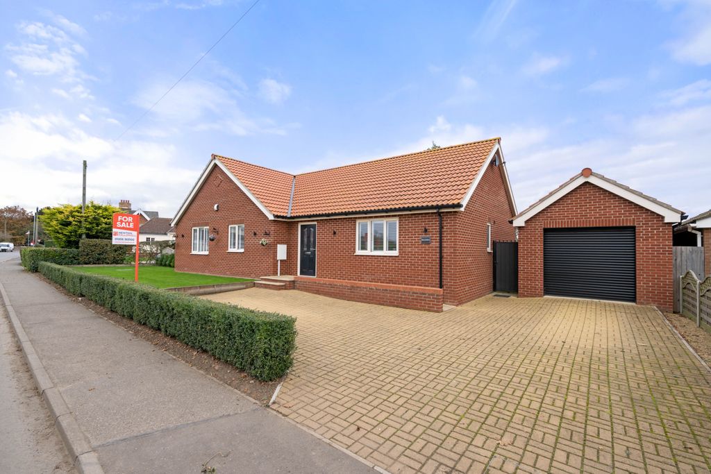 Property photo 1 of 43