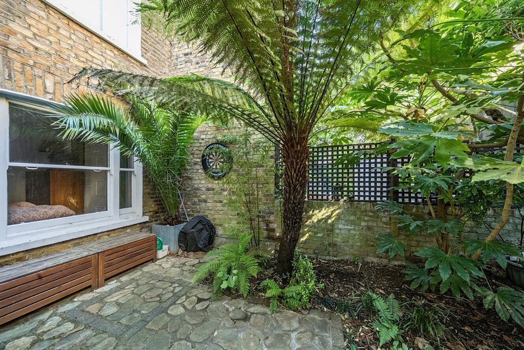 Property photo 3 of 17 Picture No. 05