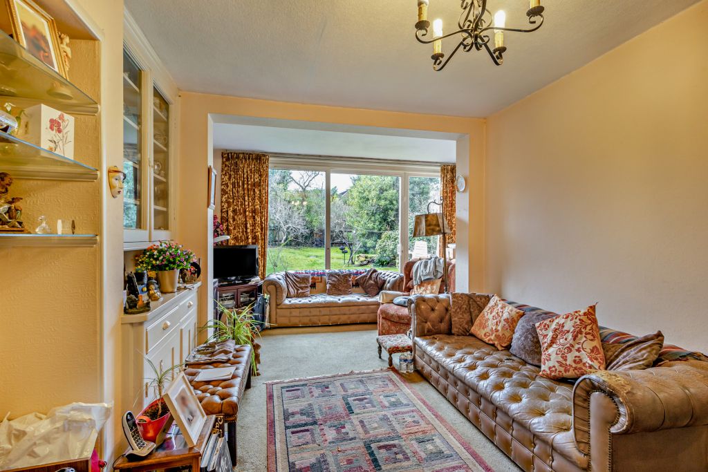 Property photo 2 of 9