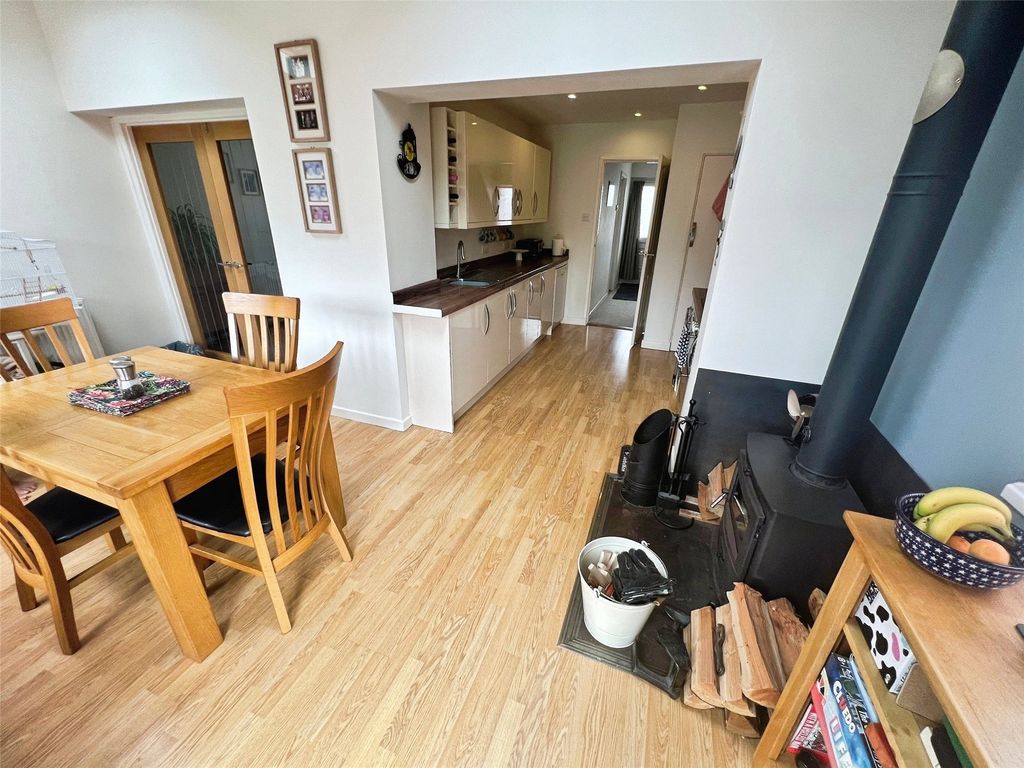 Property photo 3 of 21 Picture No. 05