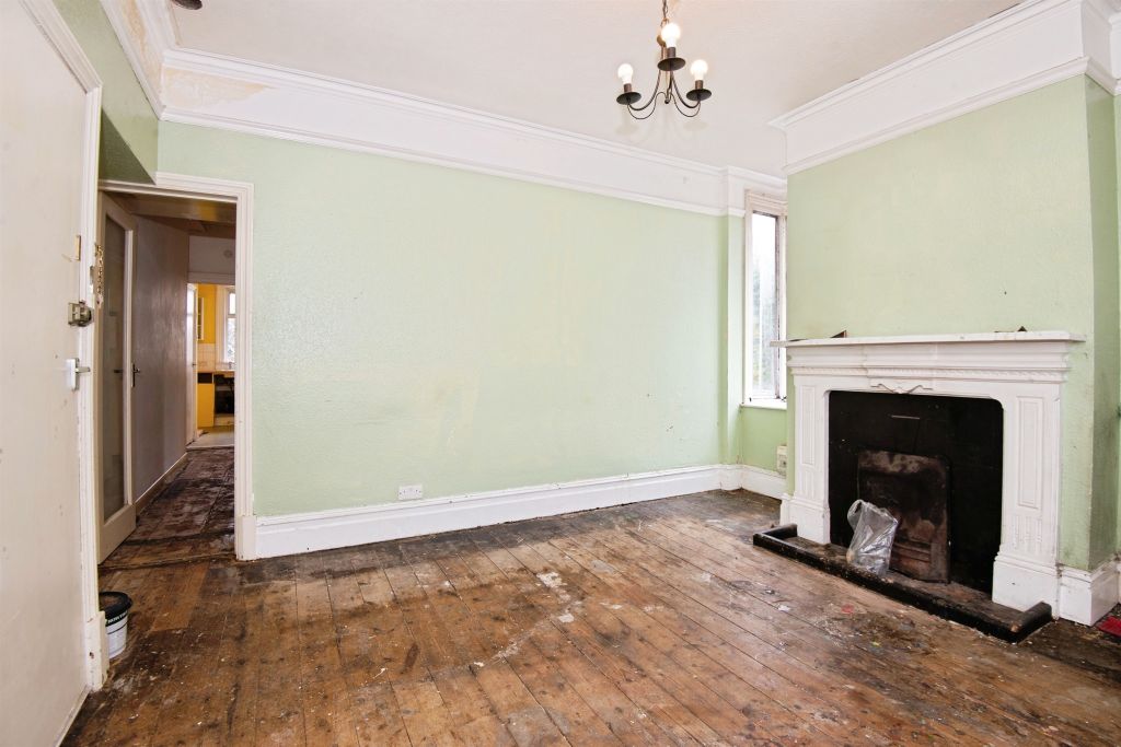 Property photo 2 of 20