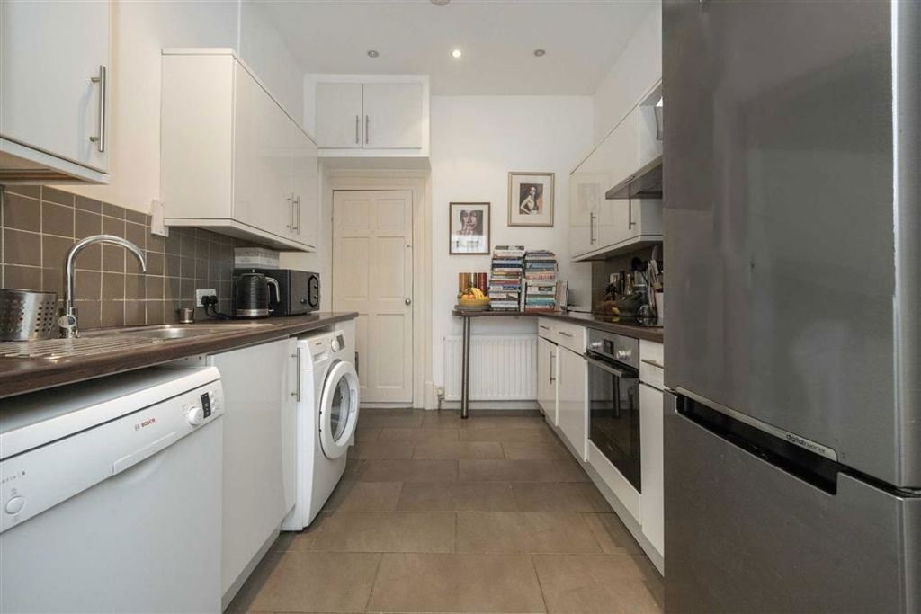 Property photo 3 of 6
