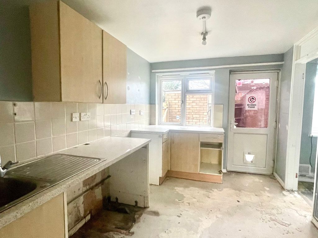 Property photo 3 of 8