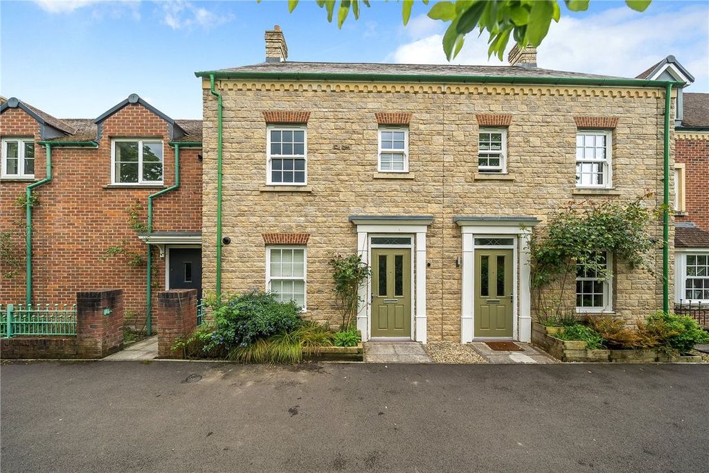 Property photo 1 of 18 Mfjlhtotn23074307