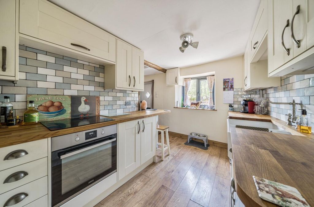 Additional image 8 of 2 bed semi-detached house for saleFrog Street, Bampton, Tiverton EX16
