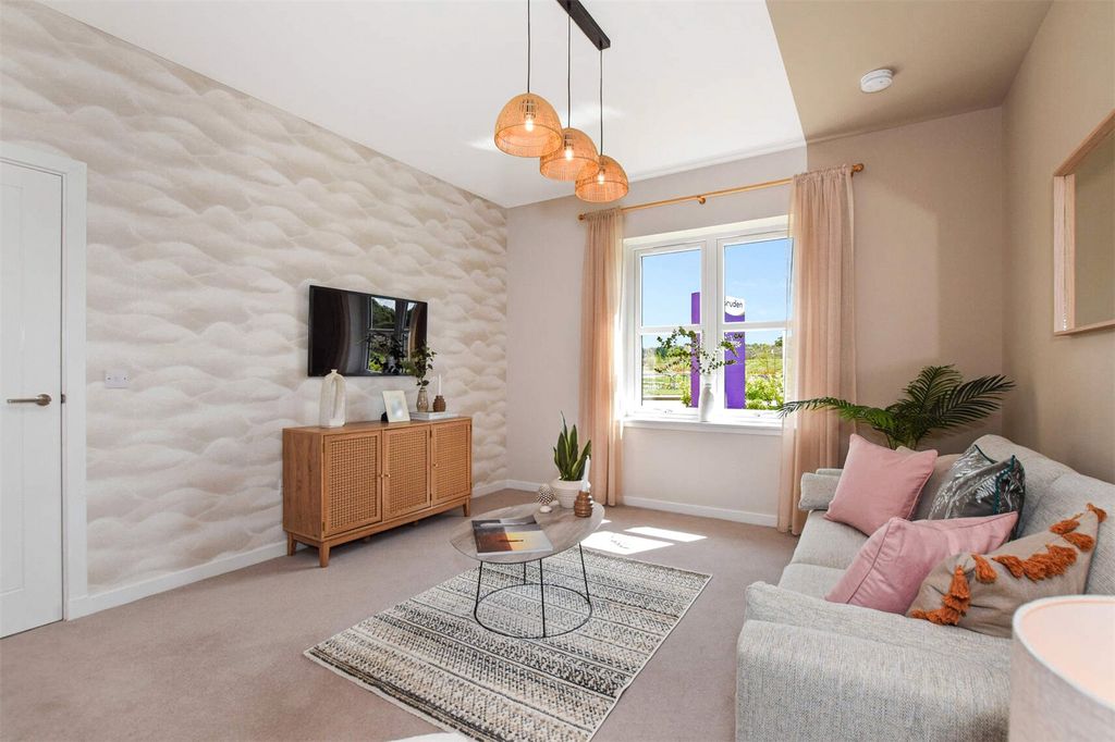 Property photo 2 of 16 Lounge