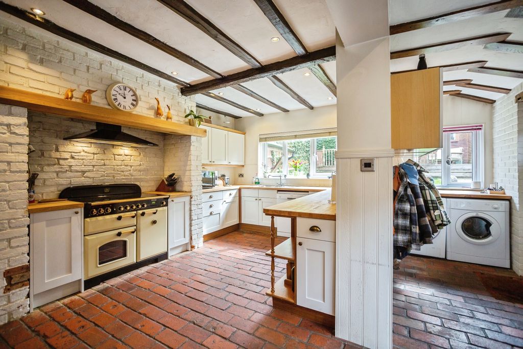 Property photo 3 of 18 243A5459