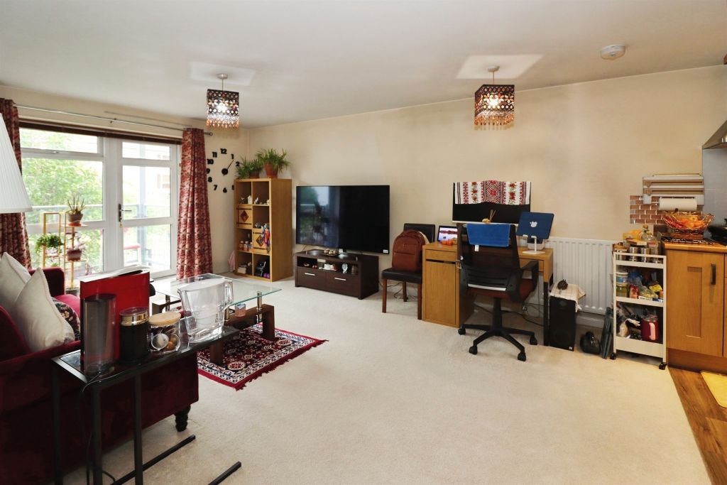 Property photo 3 of 17