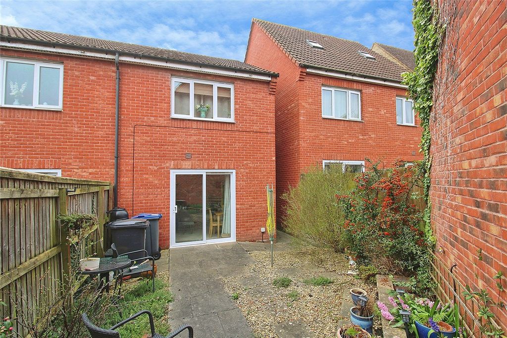 Property photo 2 of 15 Picture No. 05