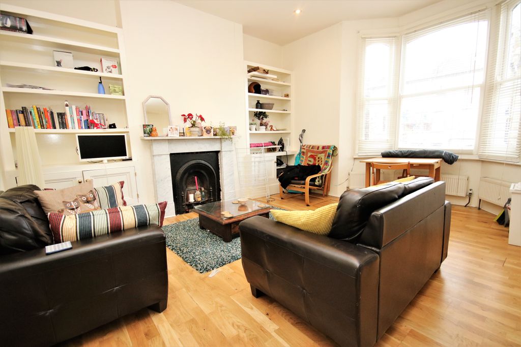 Property photo 2 of 10