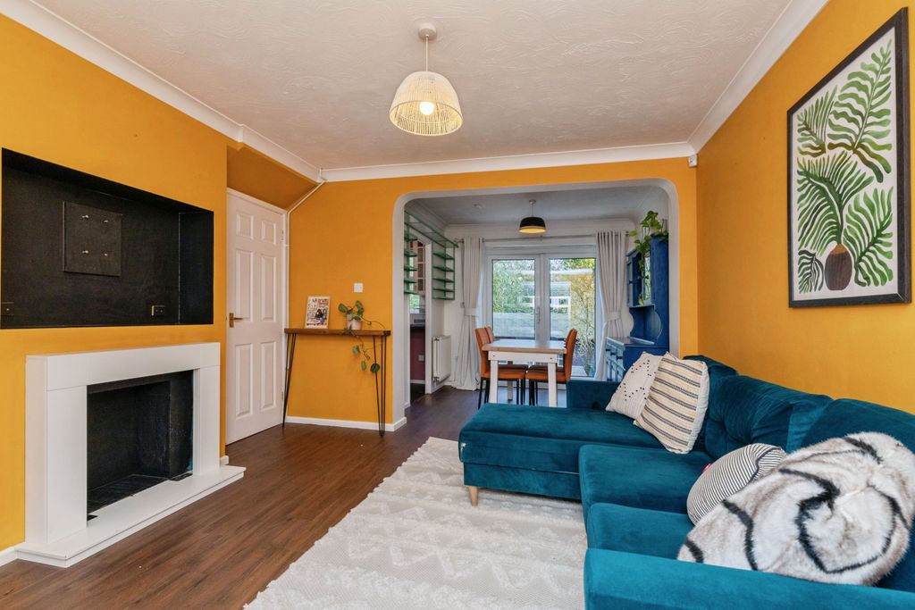 Property photo 3 of 21