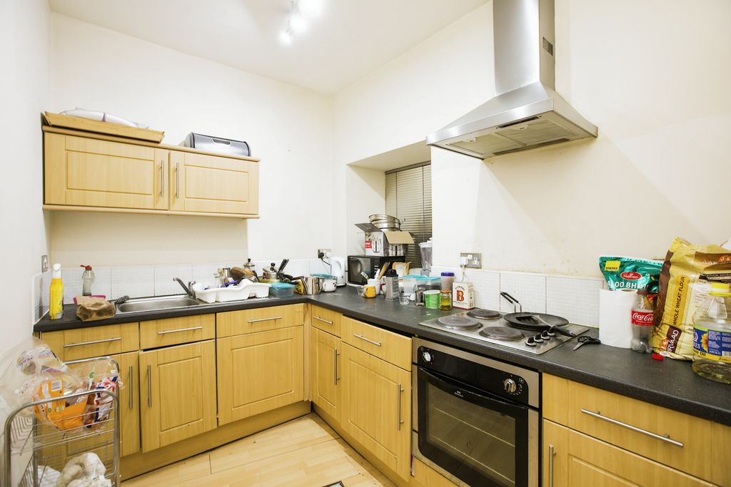 Property photo 2 of 15 Kitchen