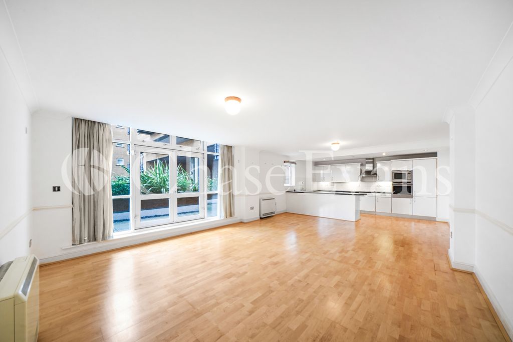 Property photo 1 of 19 Langbourne Place, Is