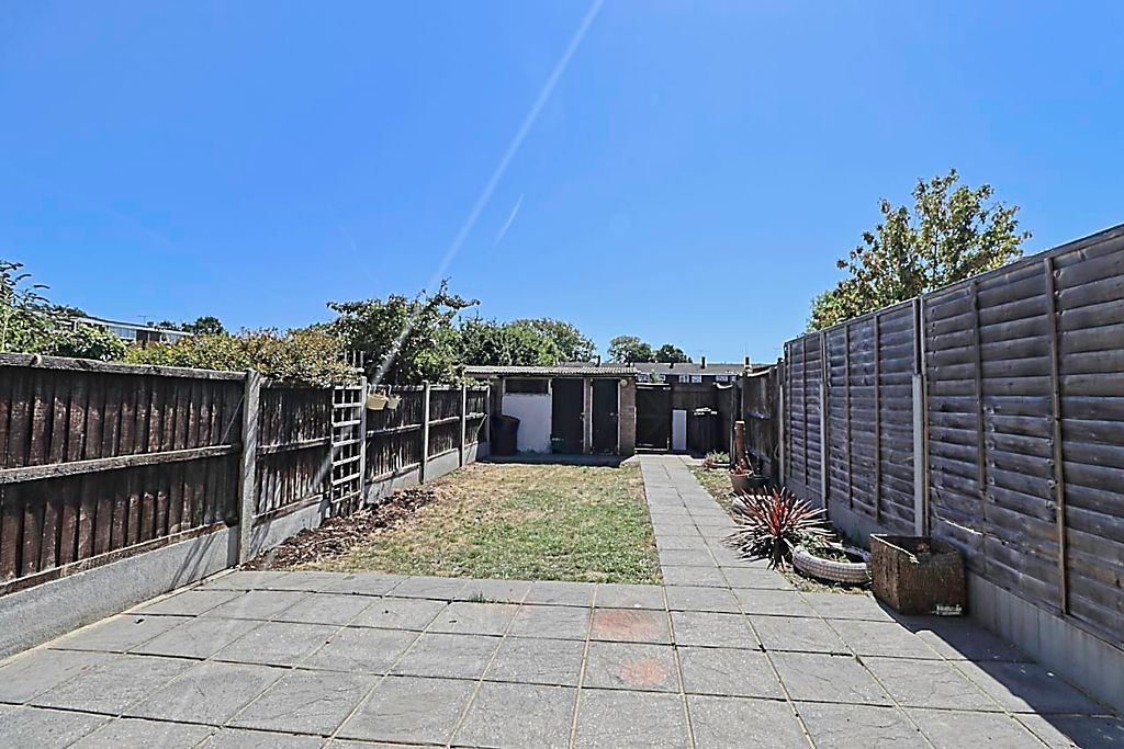Property photo 2 of 6 Garden