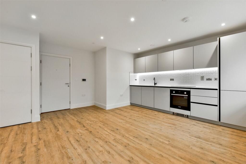 Property photo 2 of 7