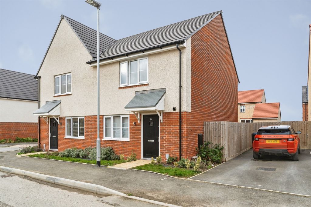 Property photo 1 of 16