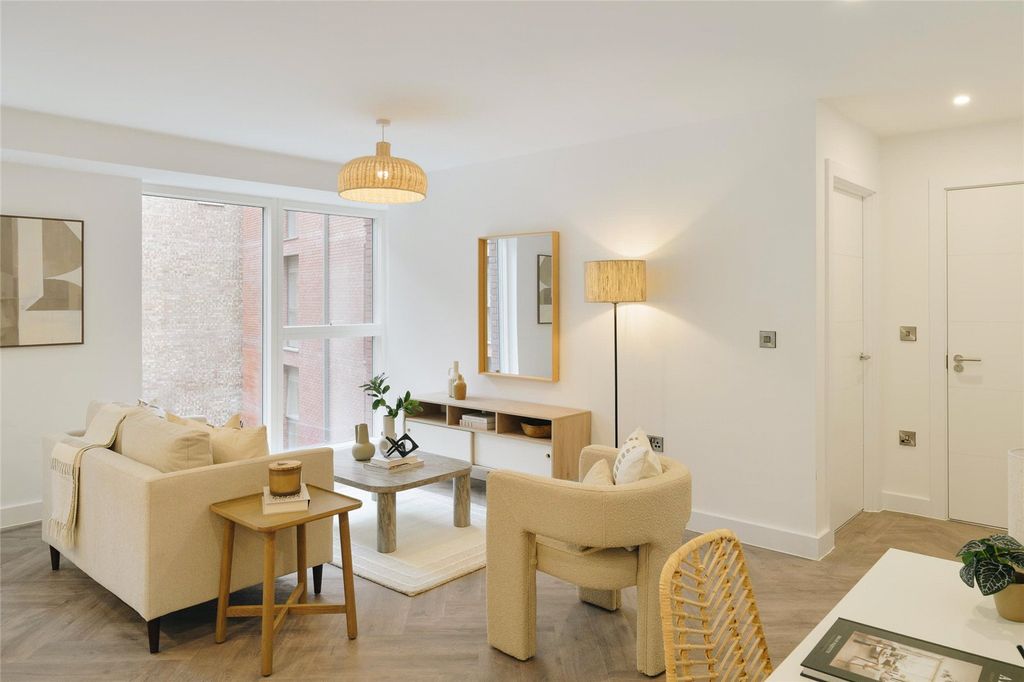 Property photo 1 of 15 Show Apartment