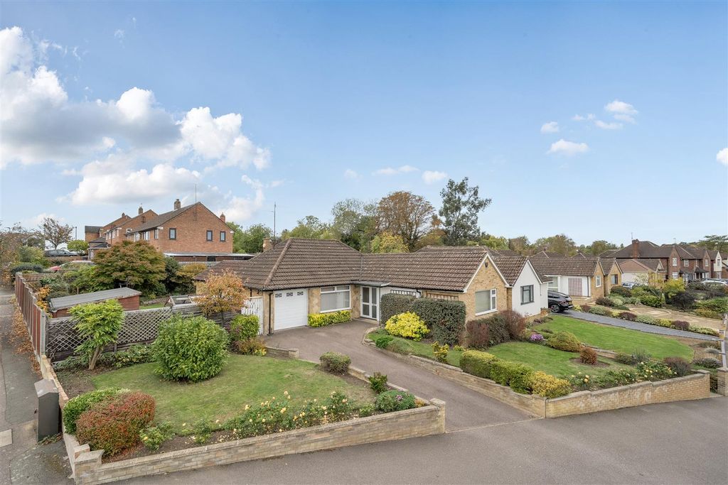 Property photo 1 of 18 1369754-1-68Efc14489112-.Jpg