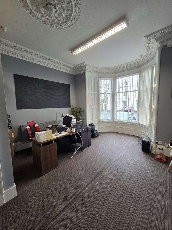 Property photo 3 of 9 27935.Jpg