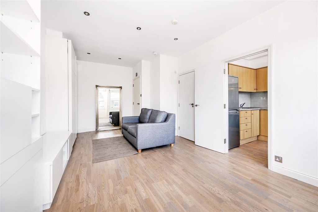 Property photo 3 of 9 47121_Hi_Res(6).Jpg
