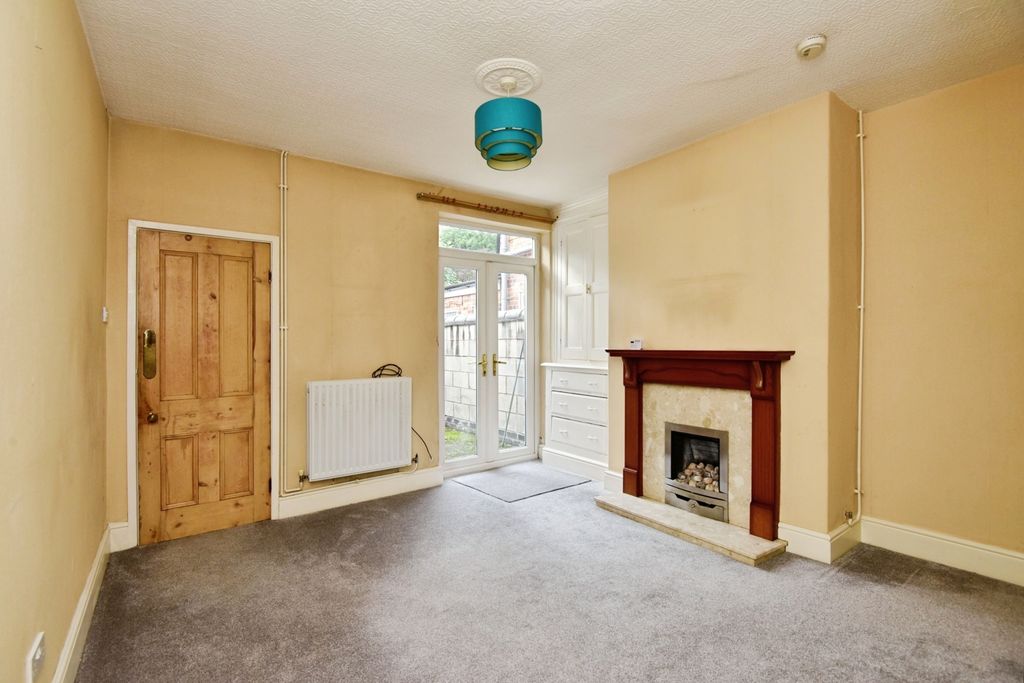 Property photo 2 of 20 Pbox-Img.Jpg