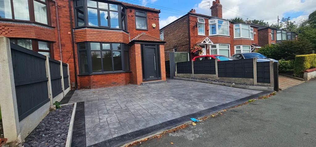 Property photo 3 of 15 Charming Front View Of The Property Showcasing A S...