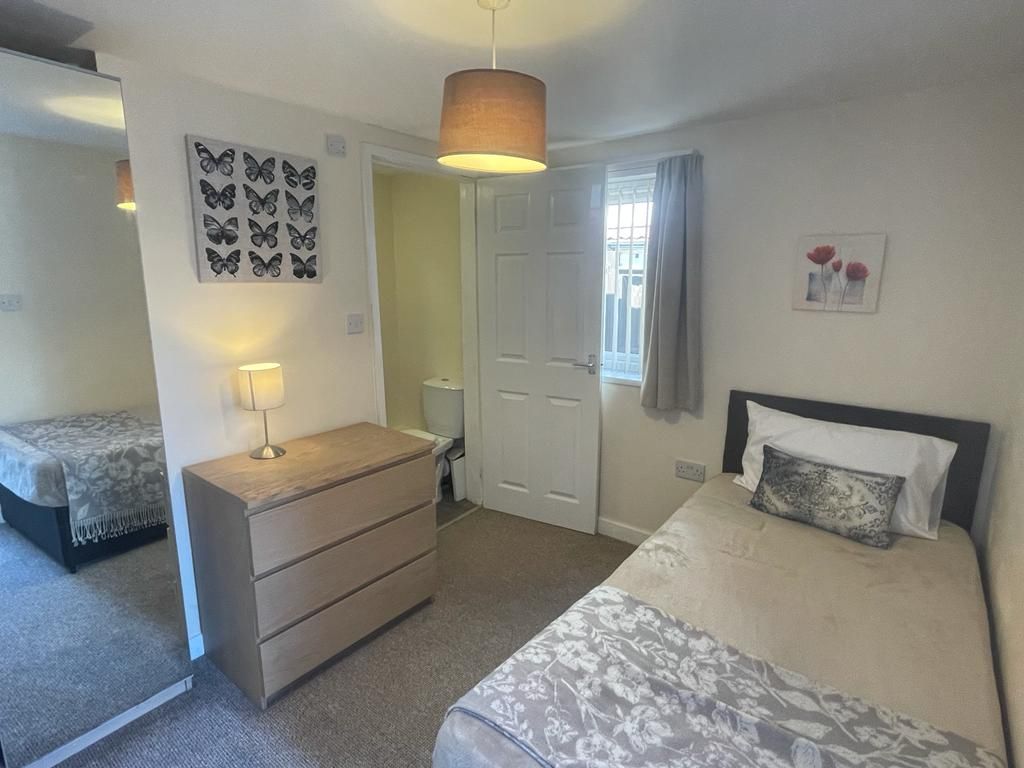 Property photo 2 of 4