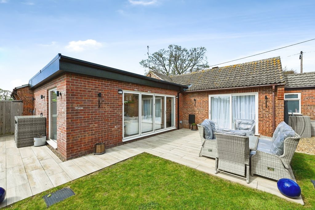 Property photo 1 of 26 Pbox-Img.Jpg
