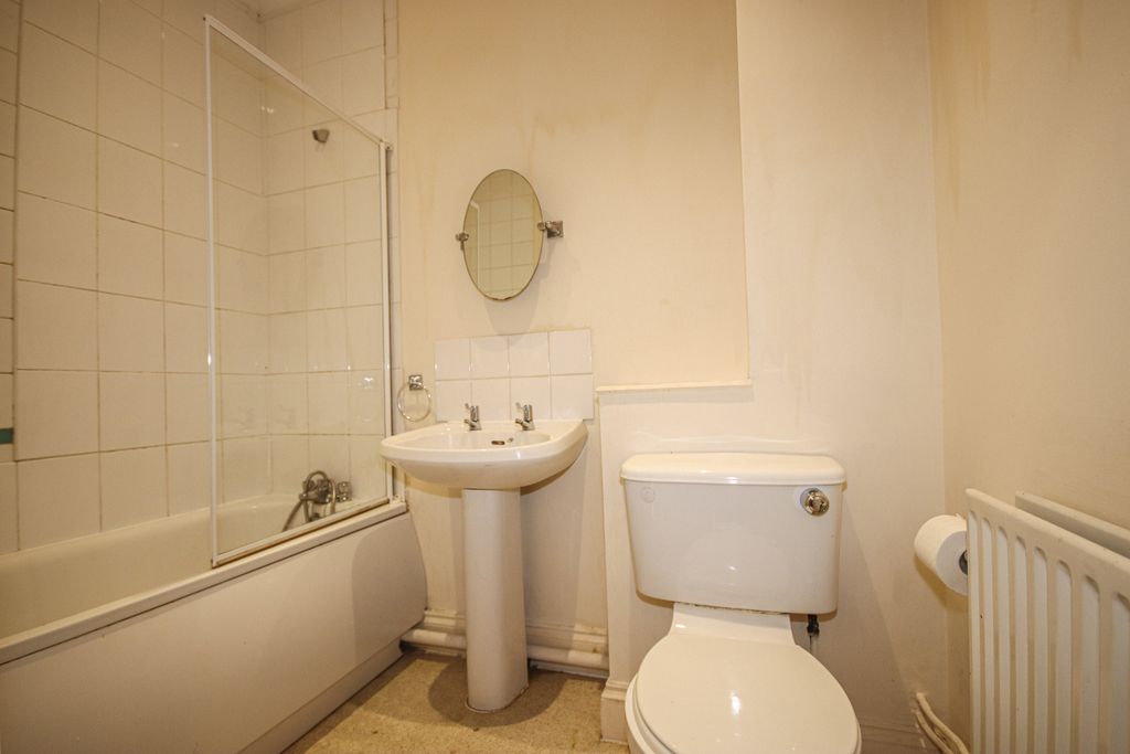 Property photo 3 of 6 Gallery