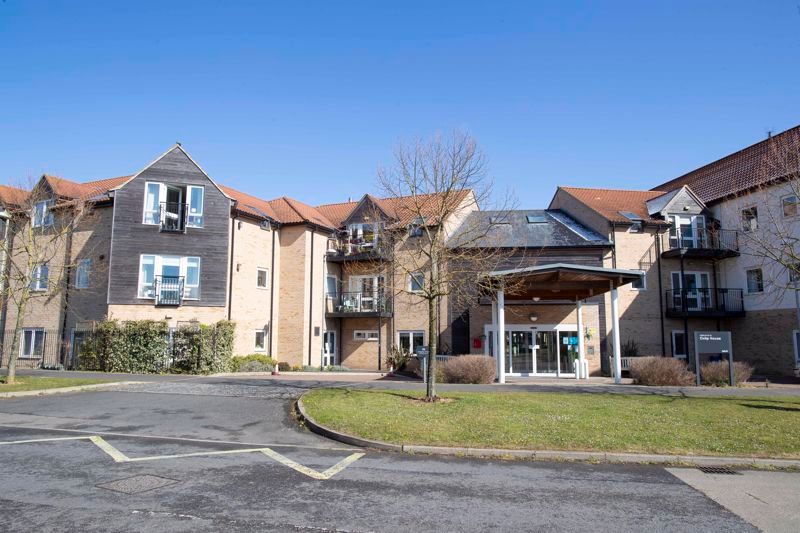 Property photo 1 of 17 Oxlip House