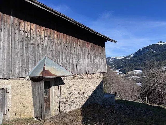Property photo 3 of 19
