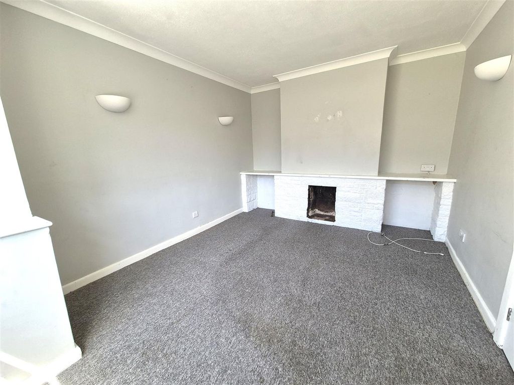 Property photo 3 of 15 22Dunlo1.Jpg