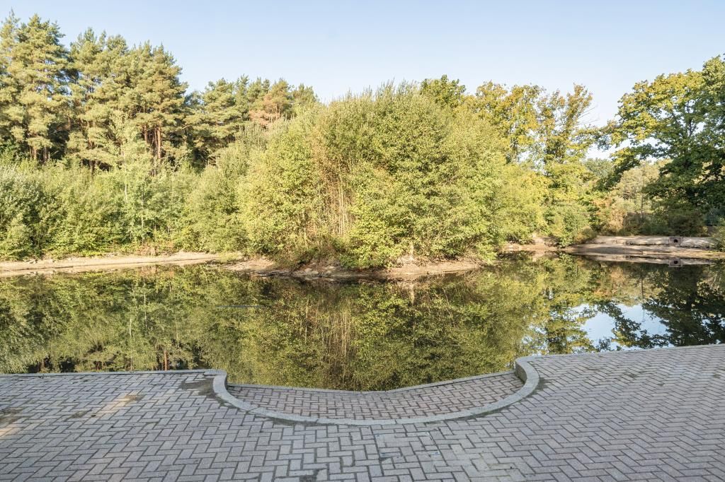 Property photo 3 of 21 Local Area