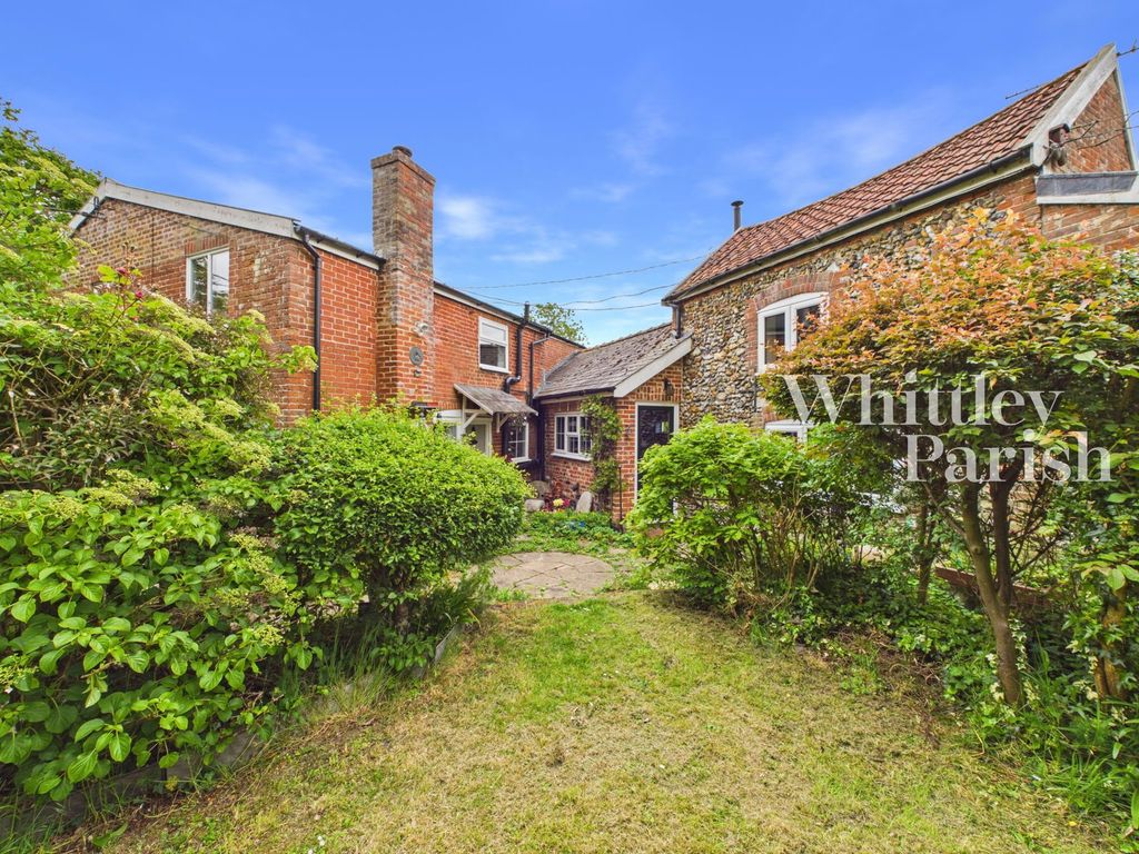 Property photo 2 of 38