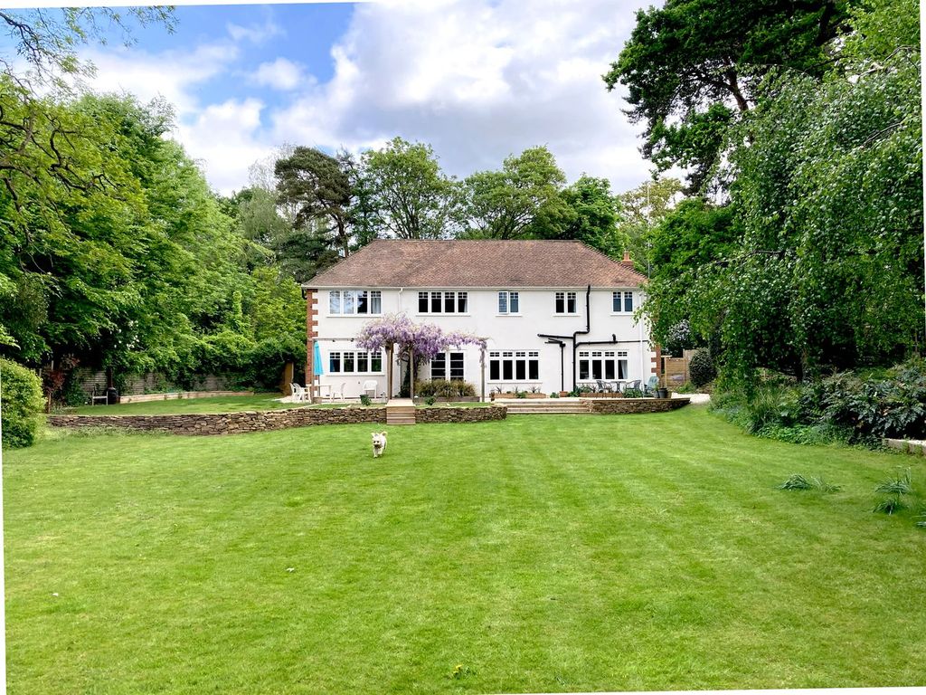 Property photo 2 of 34